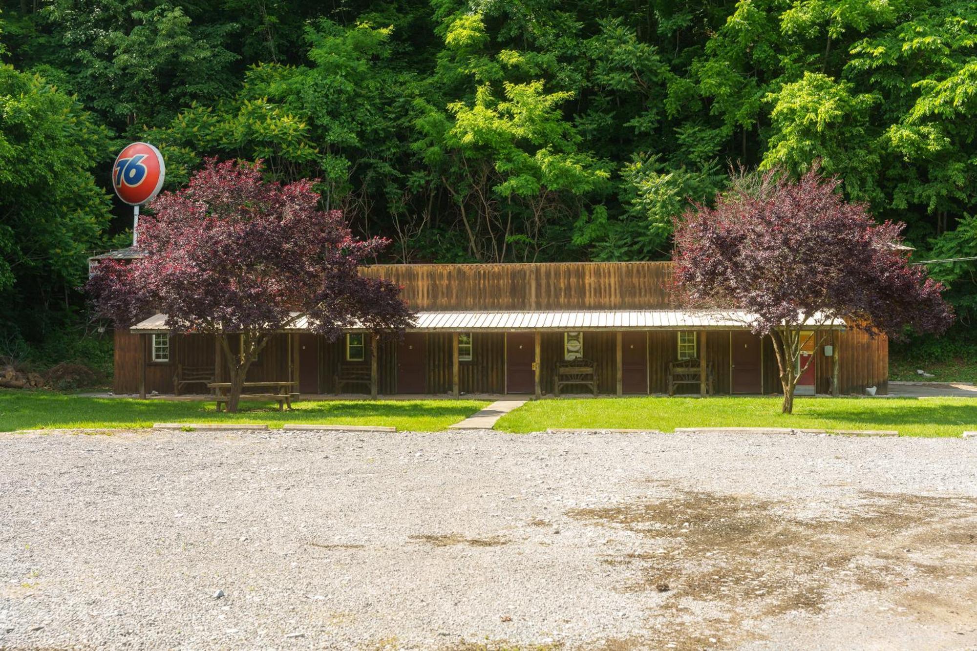 Seneca Pines Lodge Seneca Rocks Exterior foto